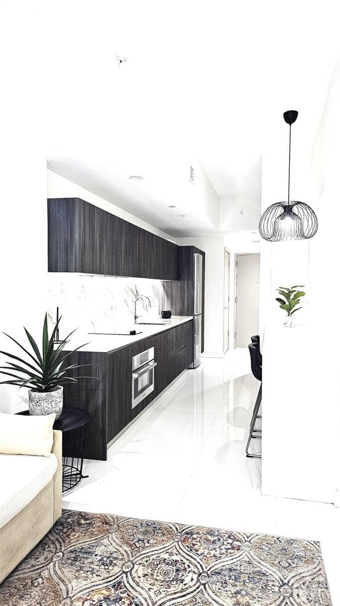 851 NE 1st Avenue # 306, Miami FL 33132 — 4