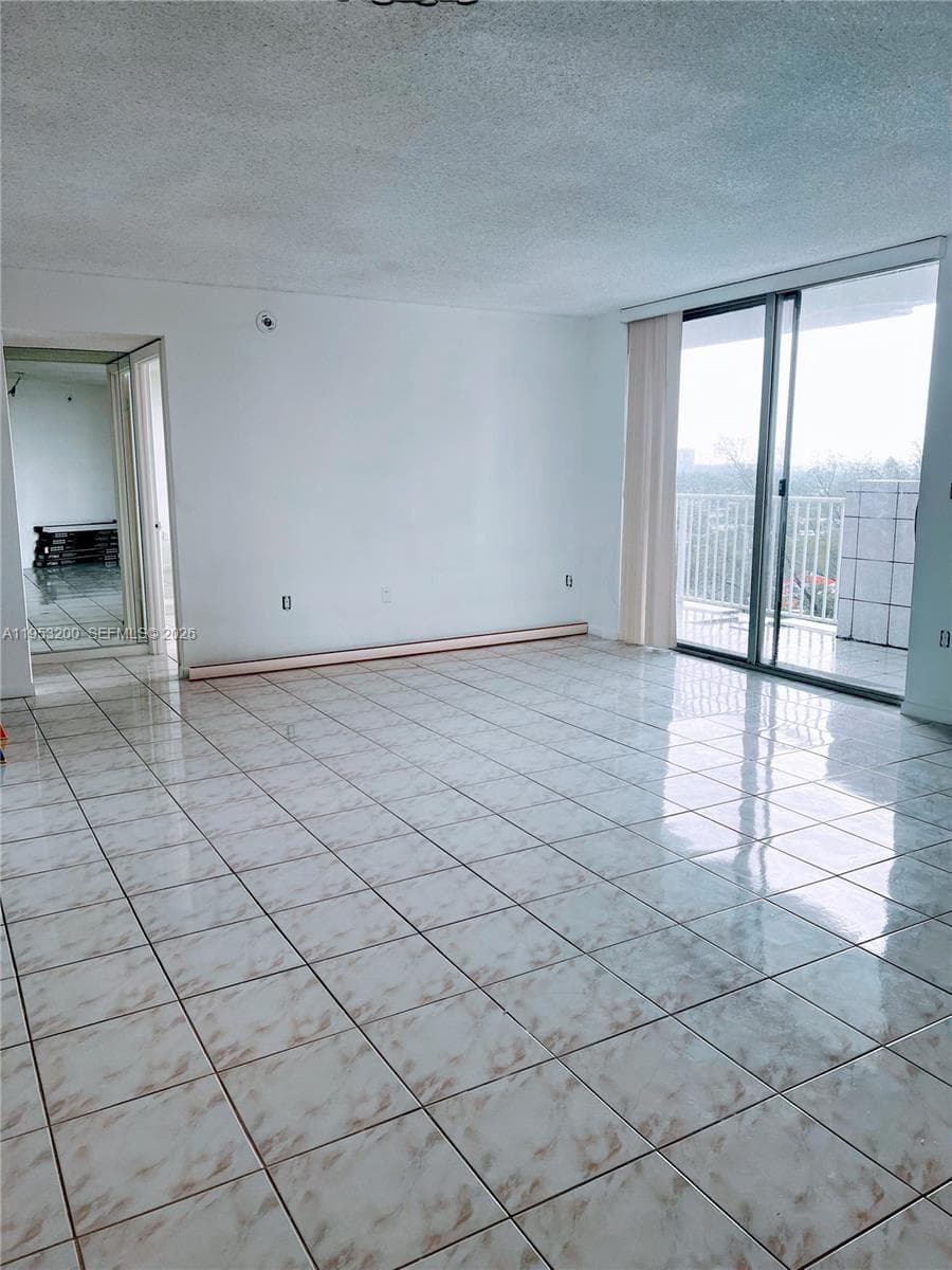 1300 NE Miami Gardens Dr # 1001E, Miami FL 33179 — 5