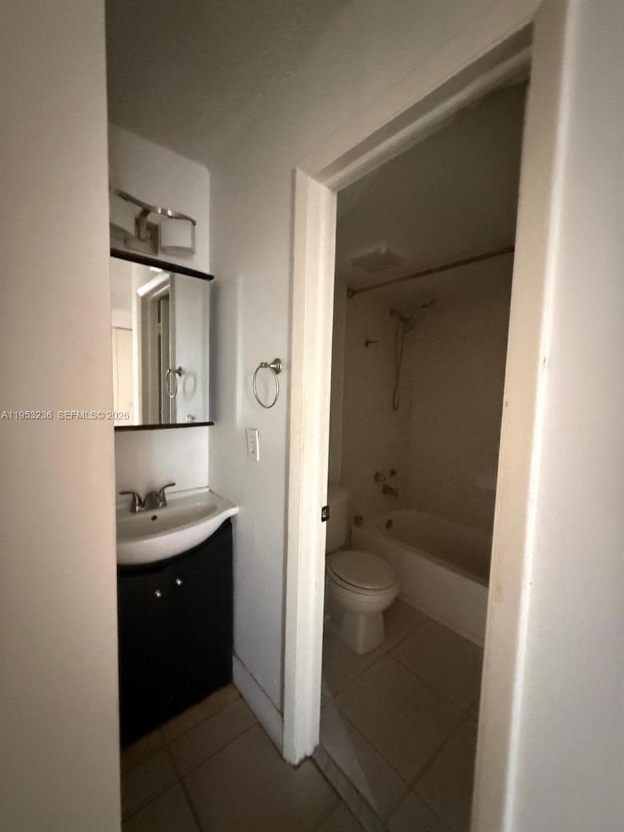 19715 SW 114th Ave # 357, Miami FL 33157 — 10