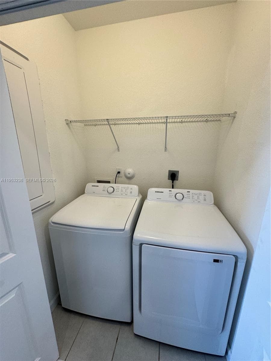 2683 SE 11th St, Homestead FL 33035 — 17