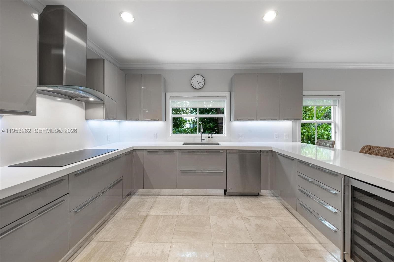 164 W Mashta Dr, Key Biscayne FL 33149 — 10