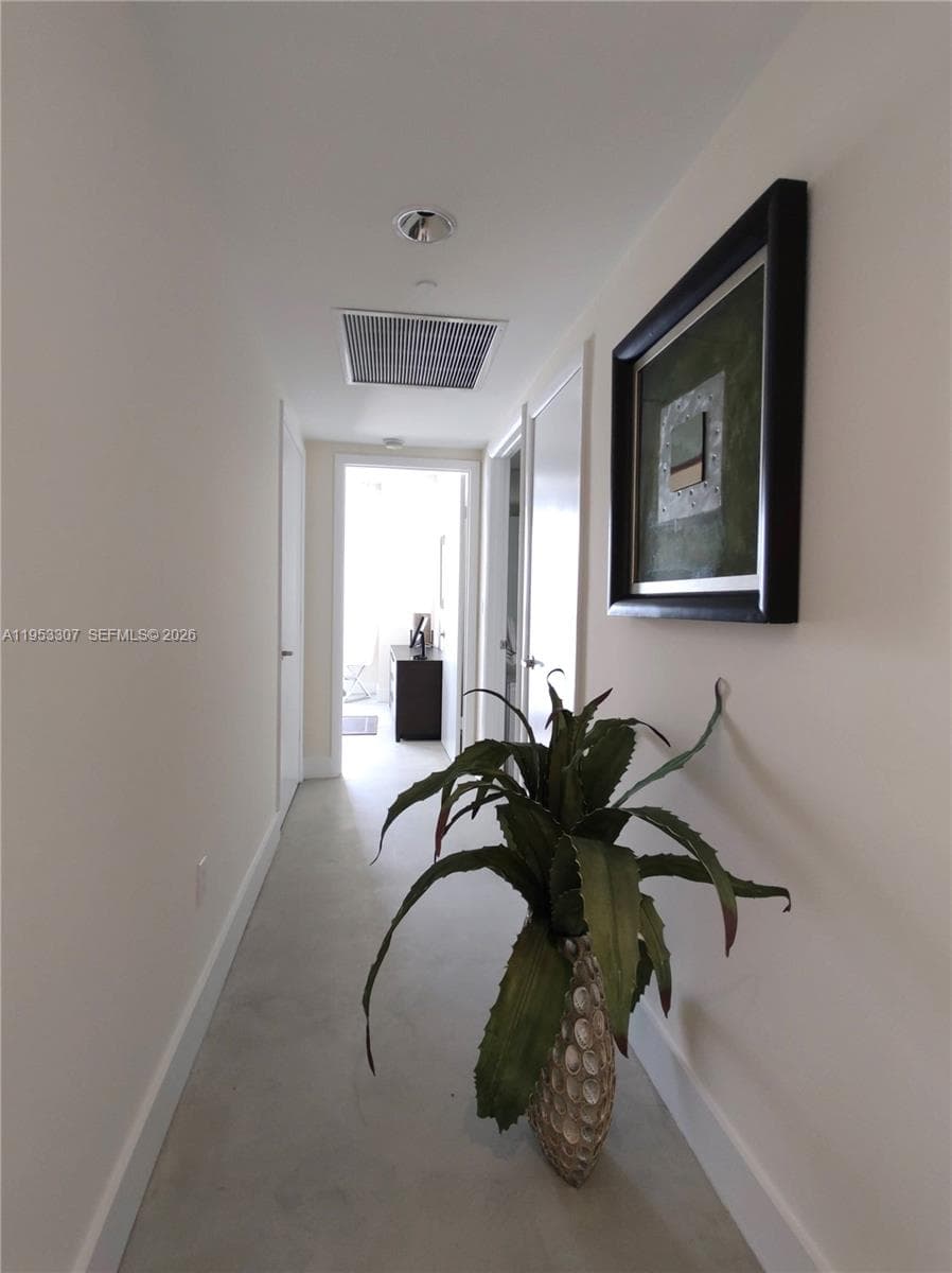 465 Brickell Ave # 4402, Miami FL 33131 — 17