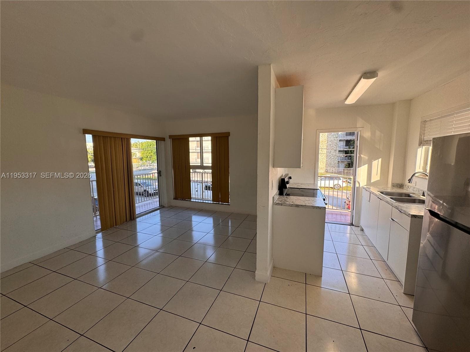 1595 NE 125th St # 6, North Miami FL 33161 — 4