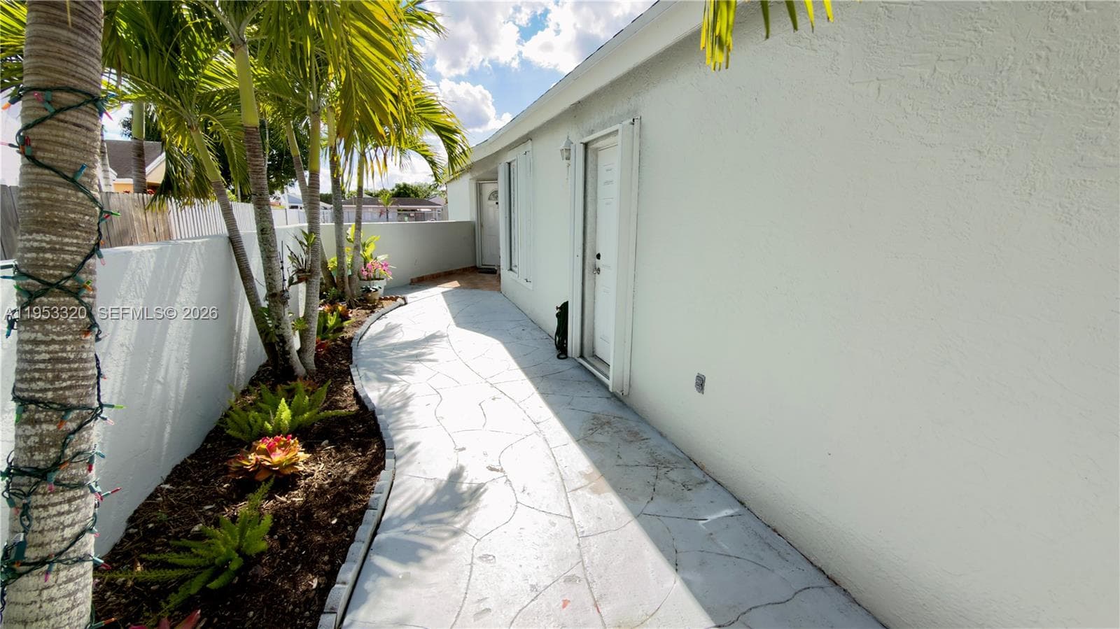 7220 SW 149th Ct, Miami FL 33193 — 6