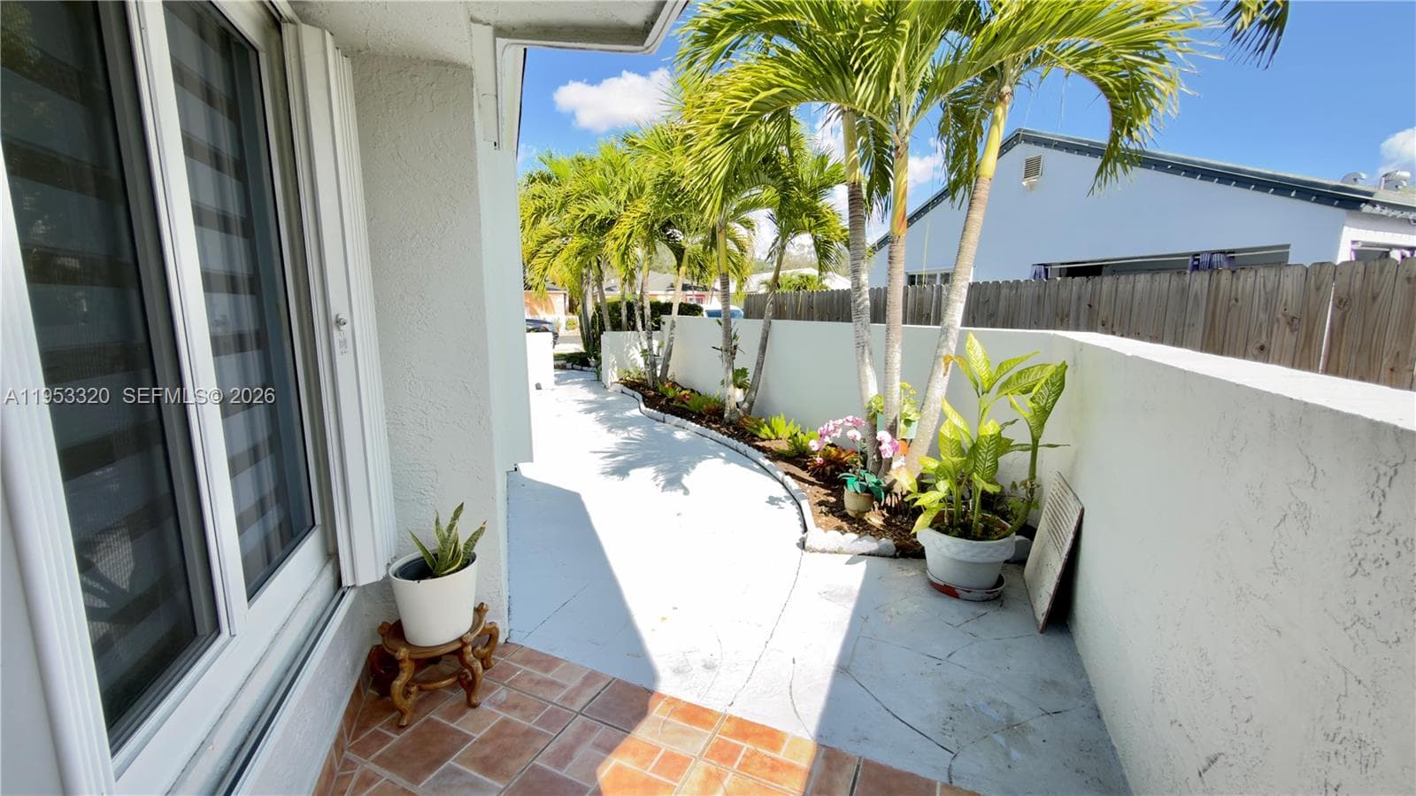 7220 SW 149th Ct, Miami FL 33193 — 7