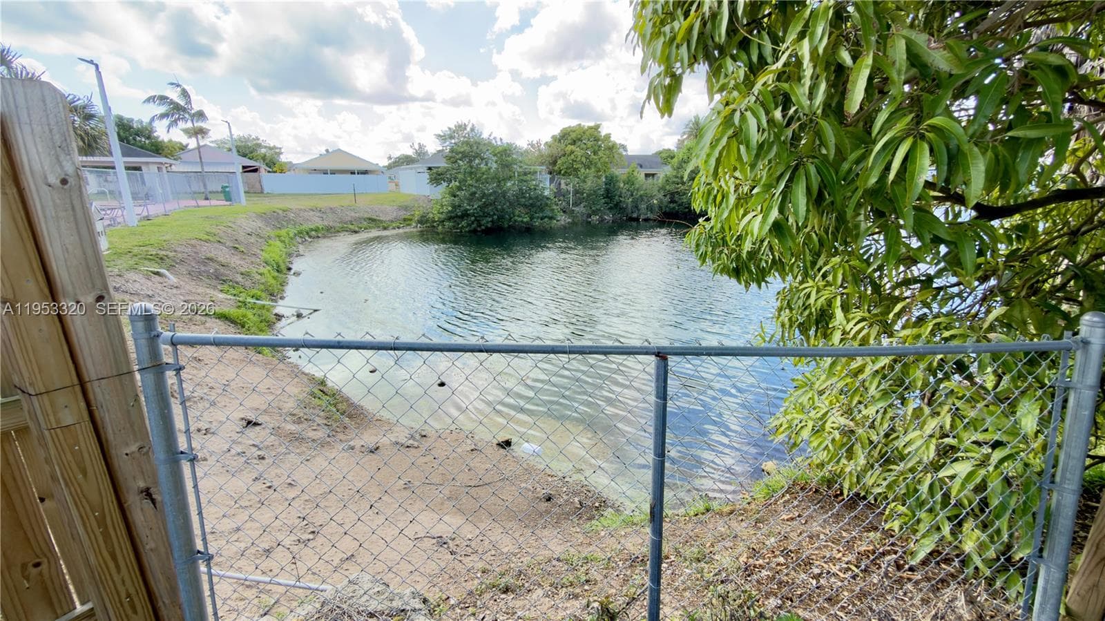 7220 SW 149th Ct, Miami FL 33193 — 37