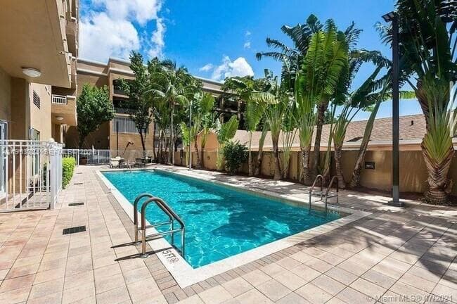2665 SW 37th Ave # 611, Miami FL 33133 — 5