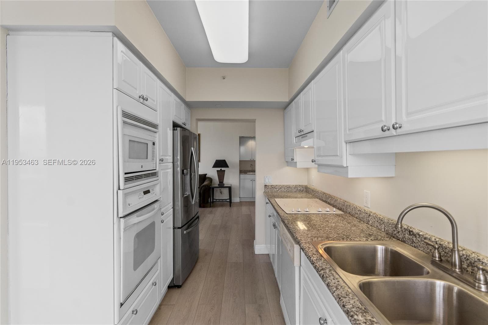 4775 Collins Ave # 507, Miami Beach FL 33140 — 19