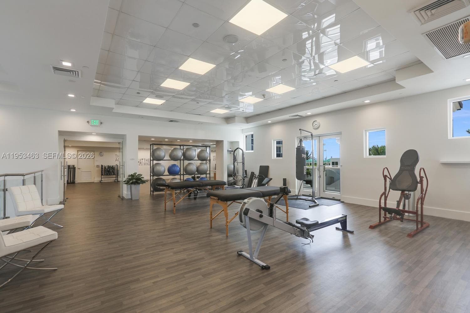 4775 Collins Ave # 507, Miami Beach FL 33140 — 44