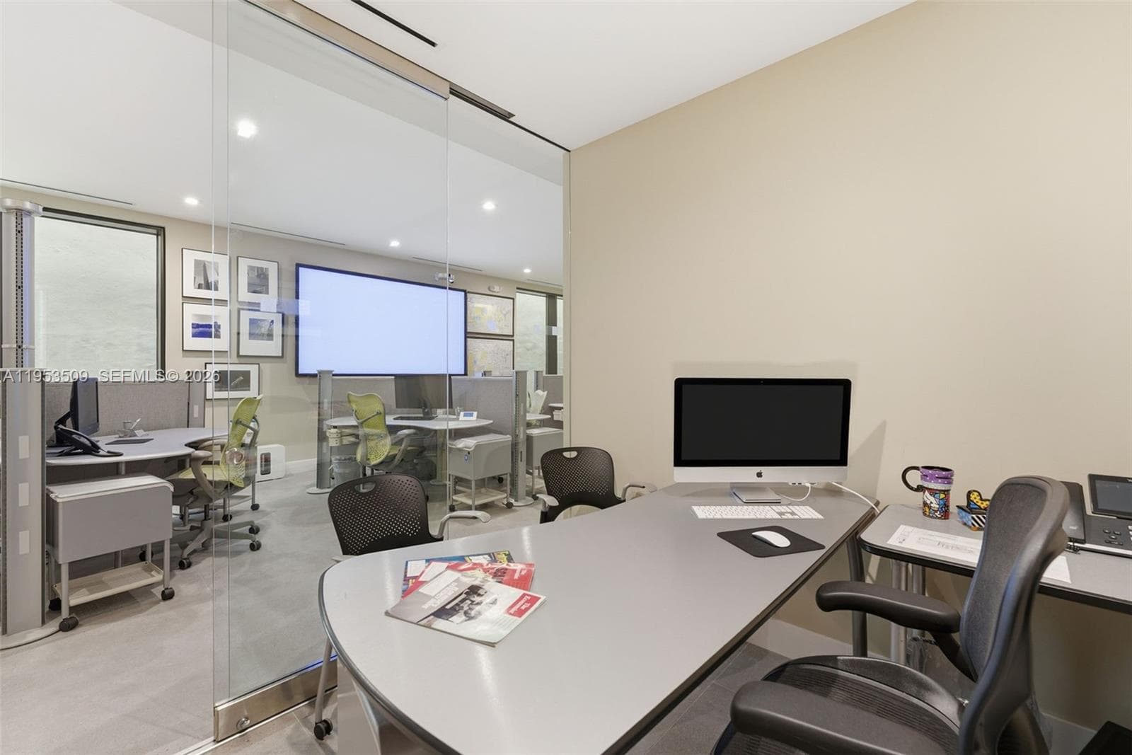 45 Valencia Ave, Coral Gables FL 33134 — 17