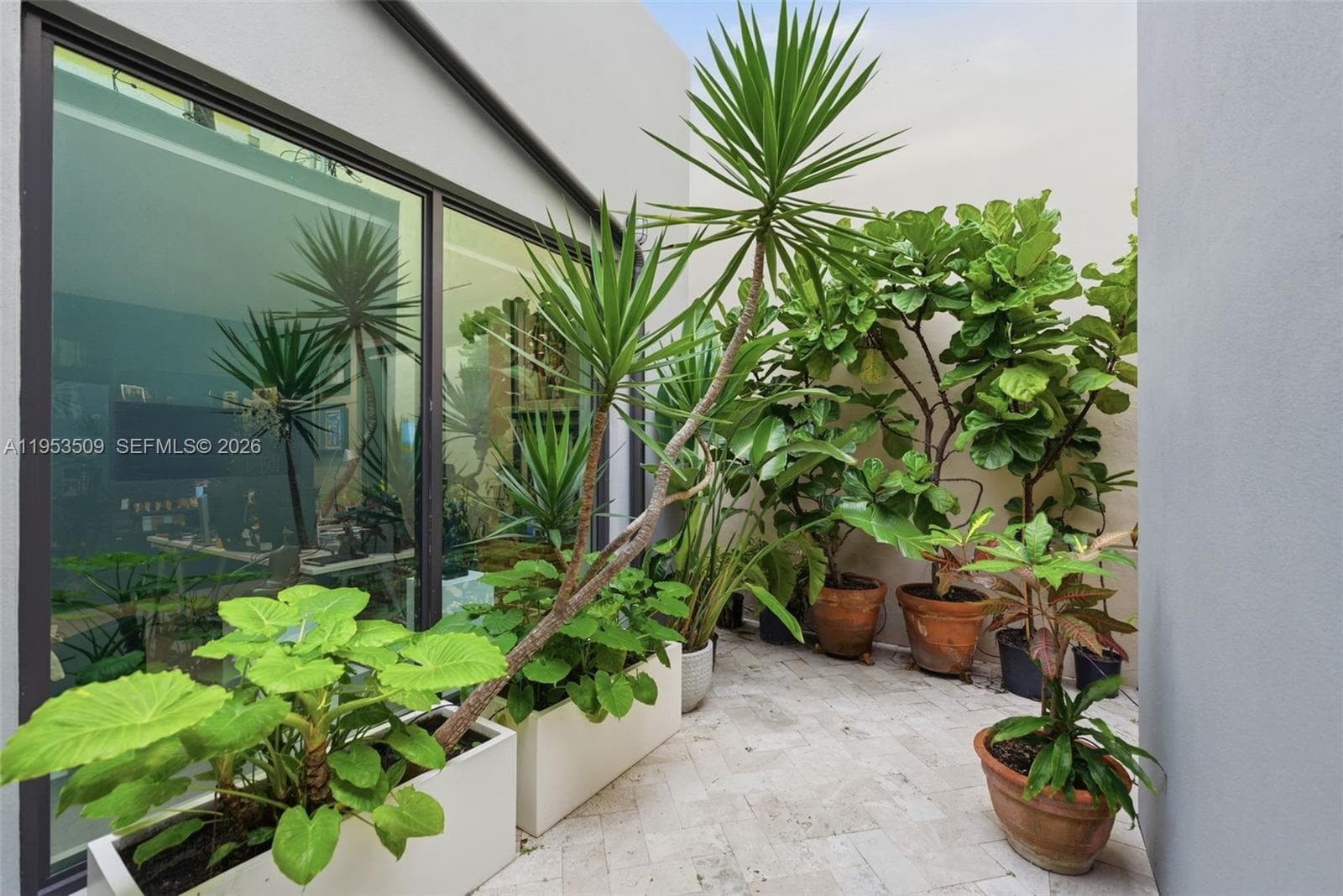 45 Valencia Ave, Coral Gables FL 33134 — 28