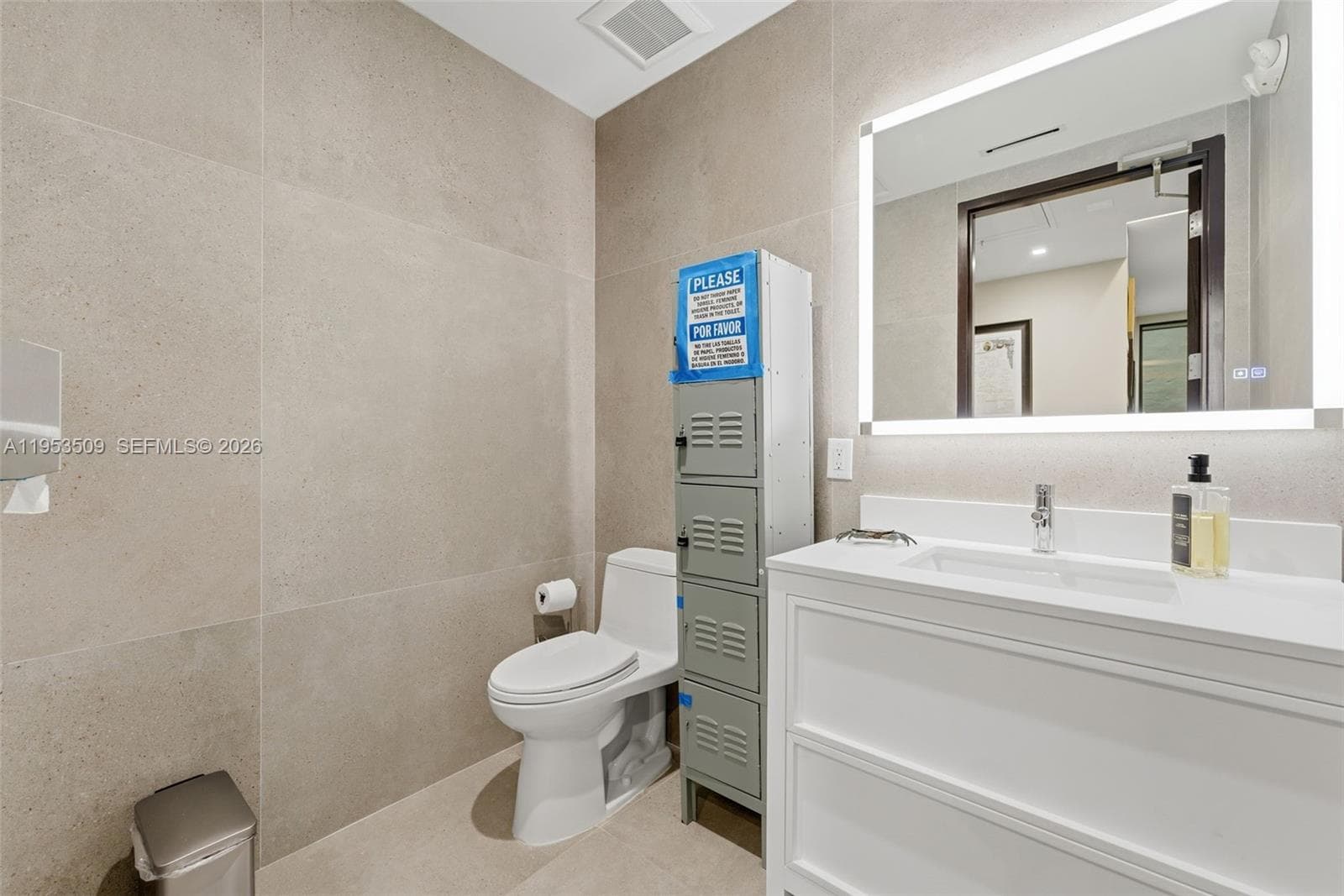 45 Valencia Ave, Coral Gables FL 33134 — 20