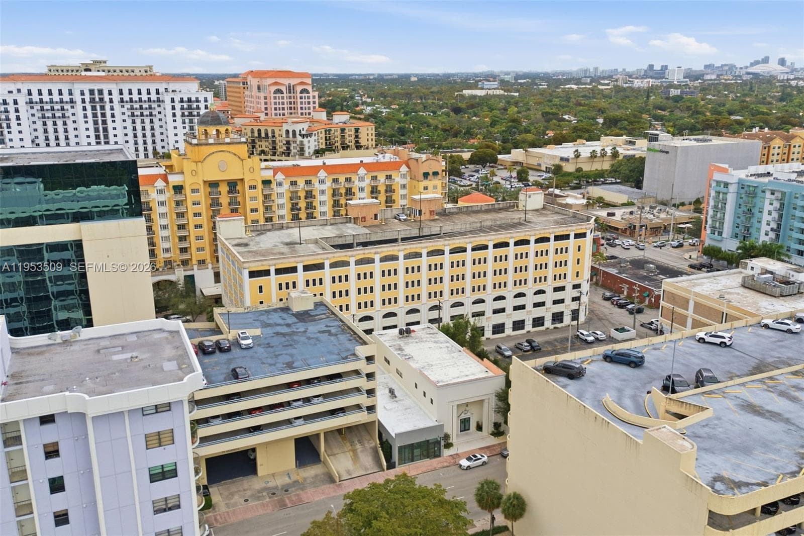 45 Valencia Ave, Coral Gables FL 33134 — 39