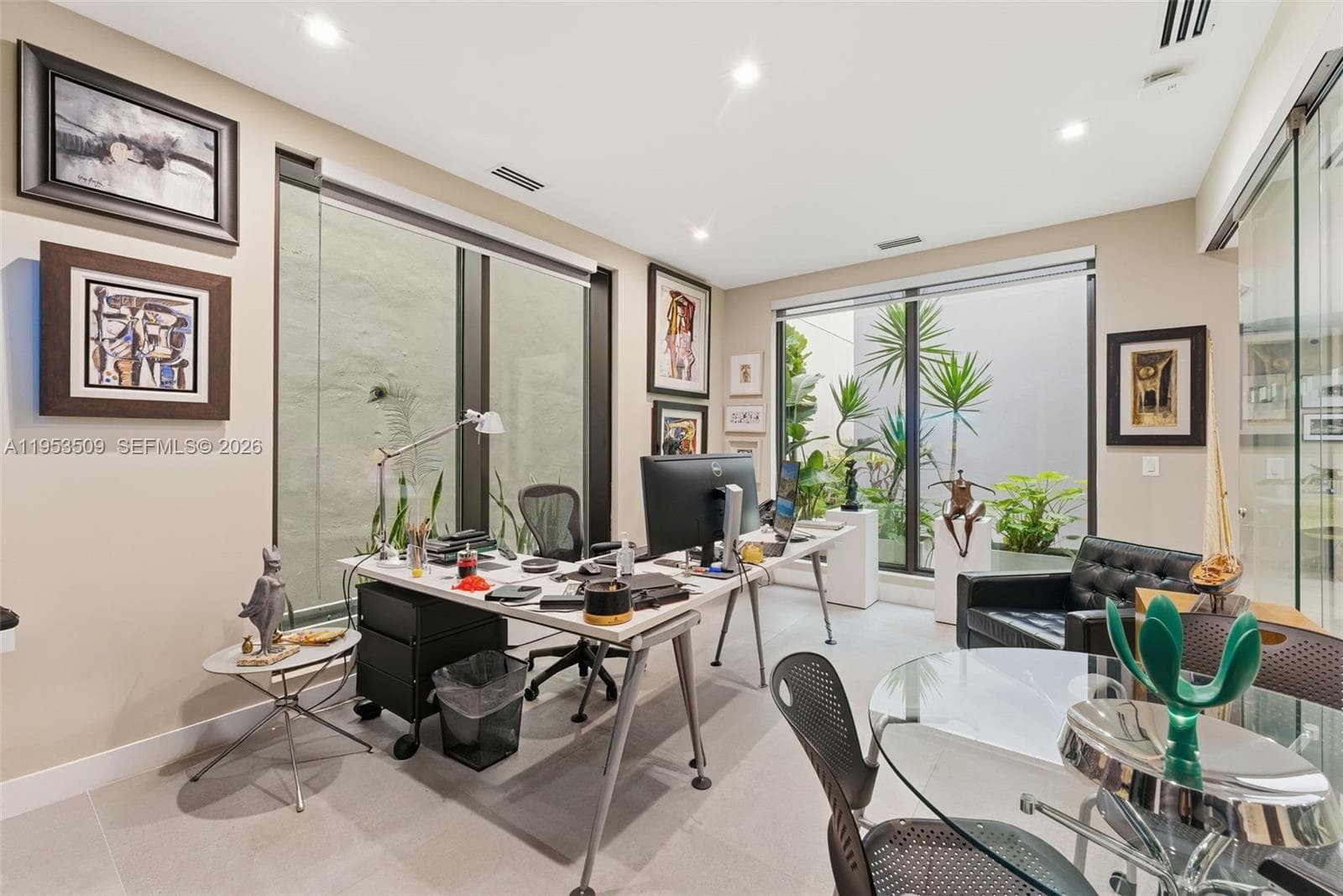 45 Valencia Ave, Coral Gables FL 33134 — 25