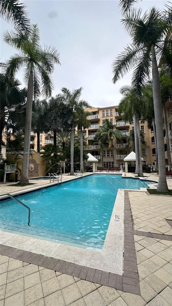 3001 NE 185th St # 119, Aventura FL 33180 — 14