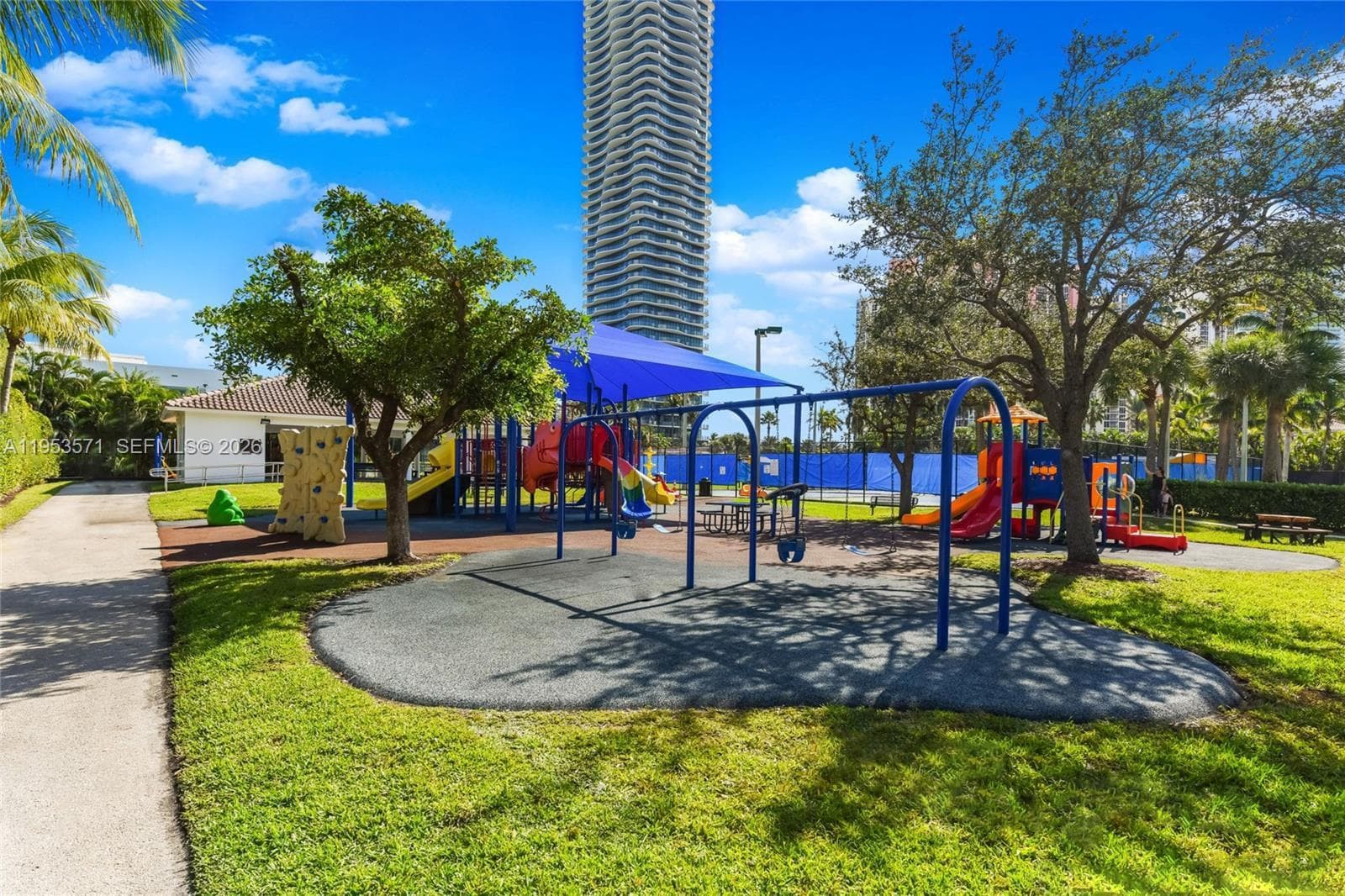 674 Ocean Blvd, Golden Beach FL 33160 — 41