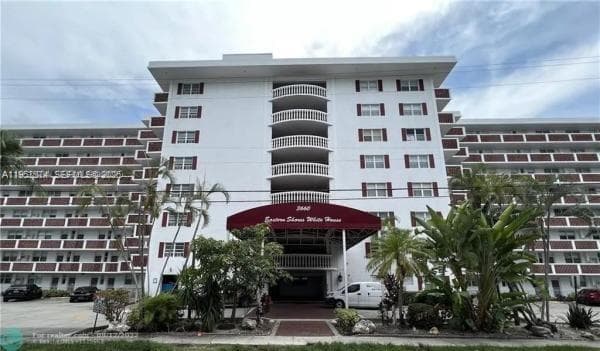 3660 NE 166TH ST # 609, North Miami Beach FL 33160 — 2