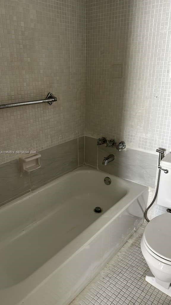 3660 NE 166TH ST # 609, North Miami Beach FL 33160 — 14