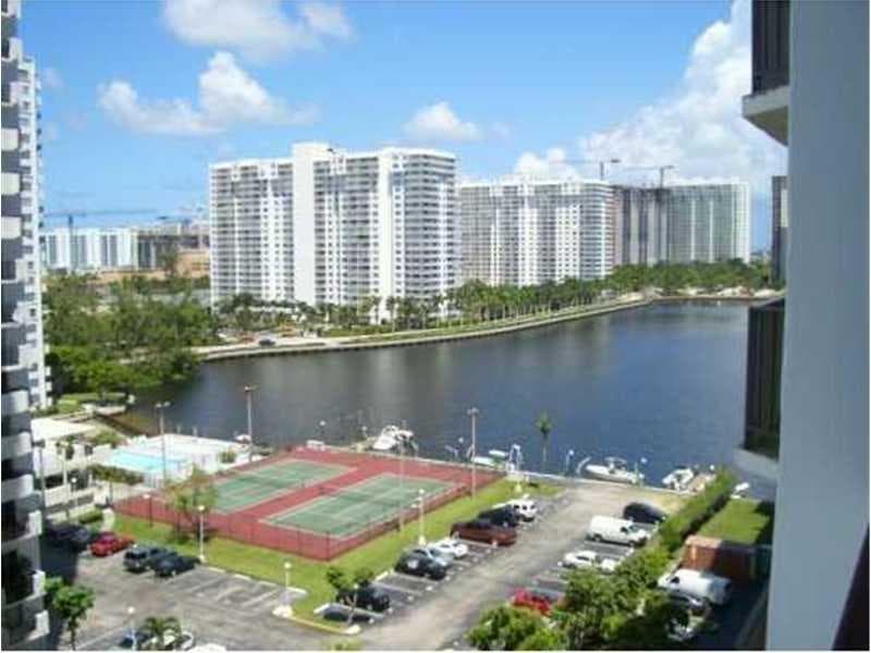 18031 Biscayne Bl # 3, Aventura FL 33160 — 2