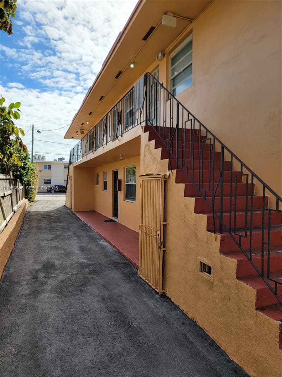 1753 SW 6th St, Miami FL 33135 — 6