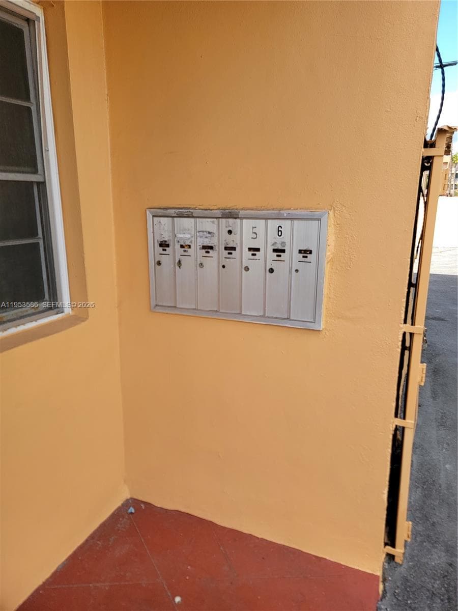 1753 SW 6th St, Miami FL 33135 — 11