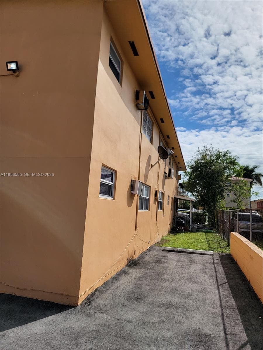 1753 SW 6th St, Miami FL 33135 — 8