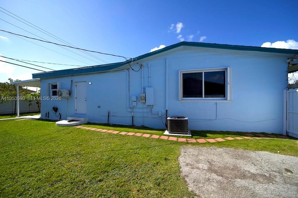 10910 SW 217th Ter, Miami FL 33170 — 17