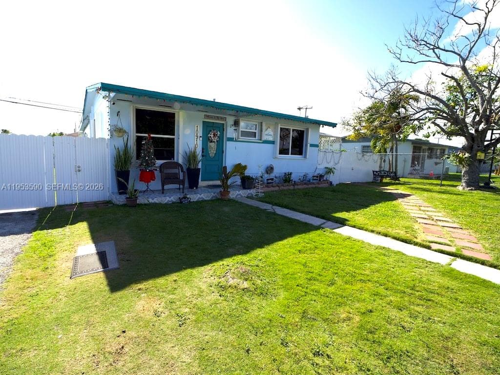 10910 SW 217th Ter, Miami FL 33170 — 19