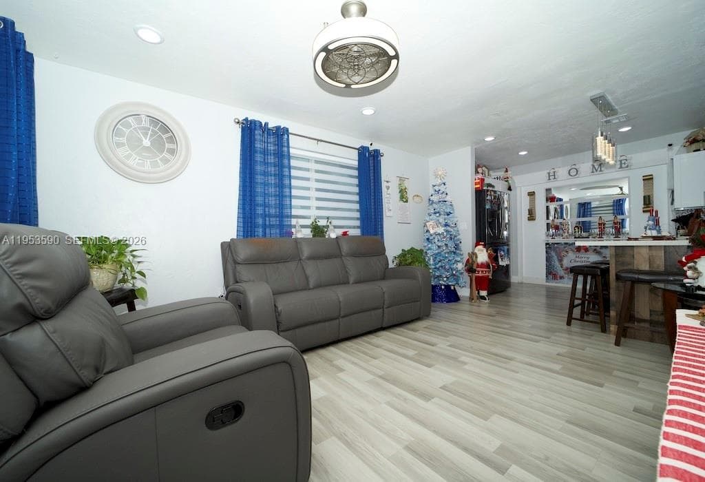 10910 SW 217th Ter, Miami FL 33170 — 4