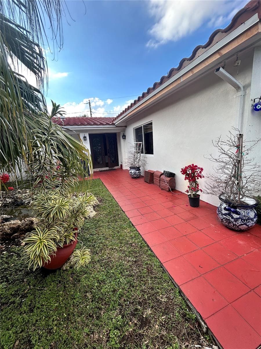 2600 SW 126th Ave, Miami FL 33175 — 2