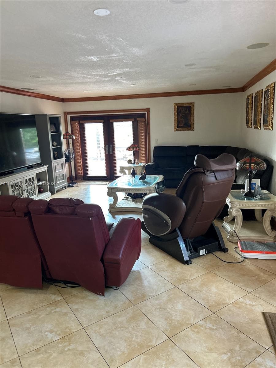 2600 SW 126th Ave, Miami FL 33175 — 10