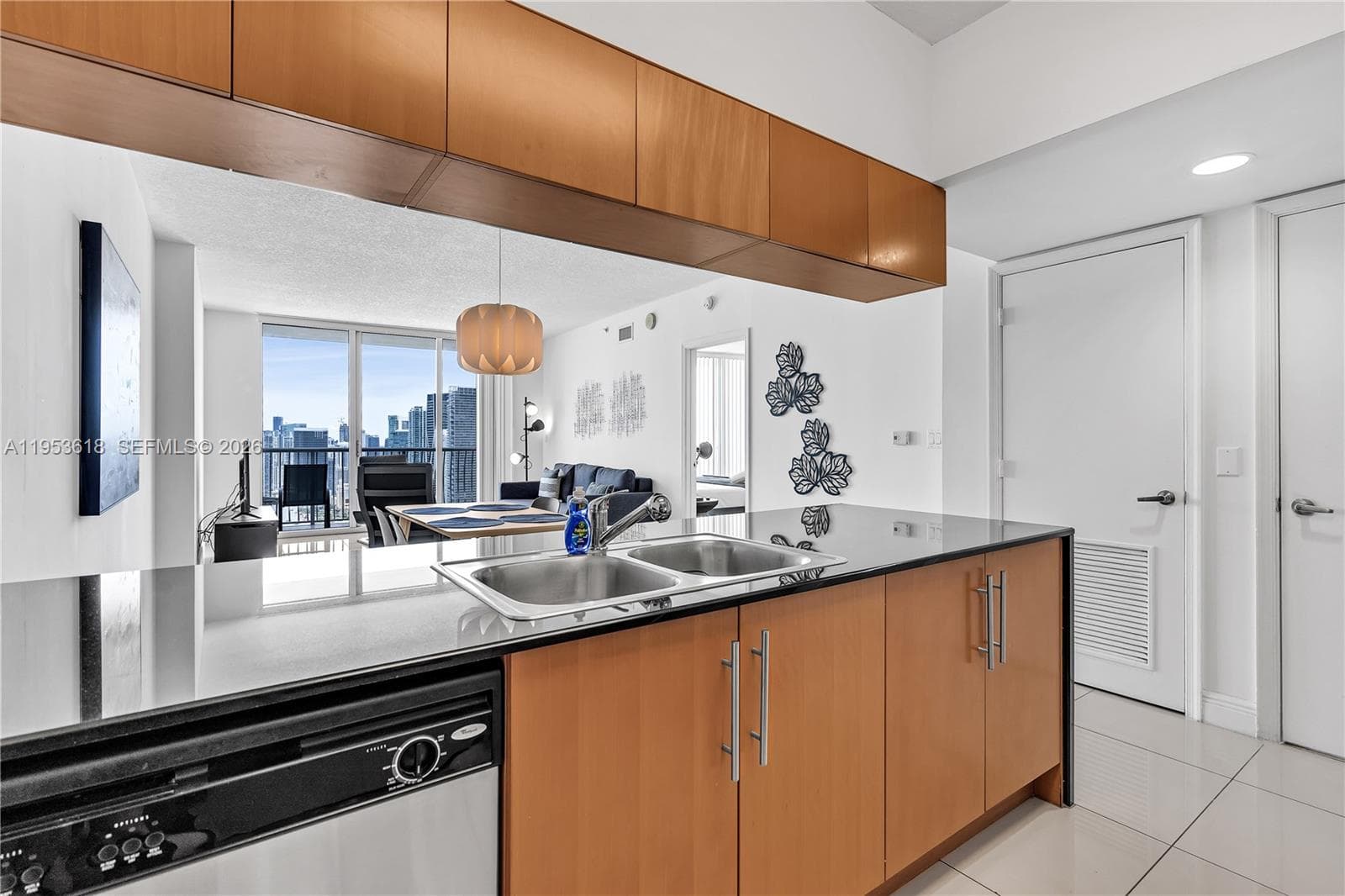 1750 N Bayshore Dr # 5310, Miami FL 33132 — 13