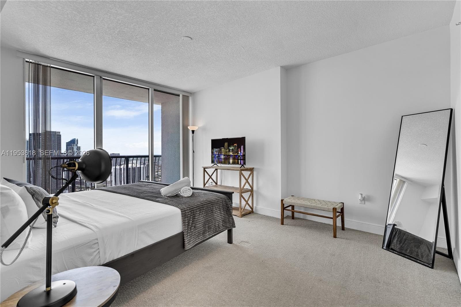 1750 N Bayshore Dr # 5310, Miami FL 33132 — 20