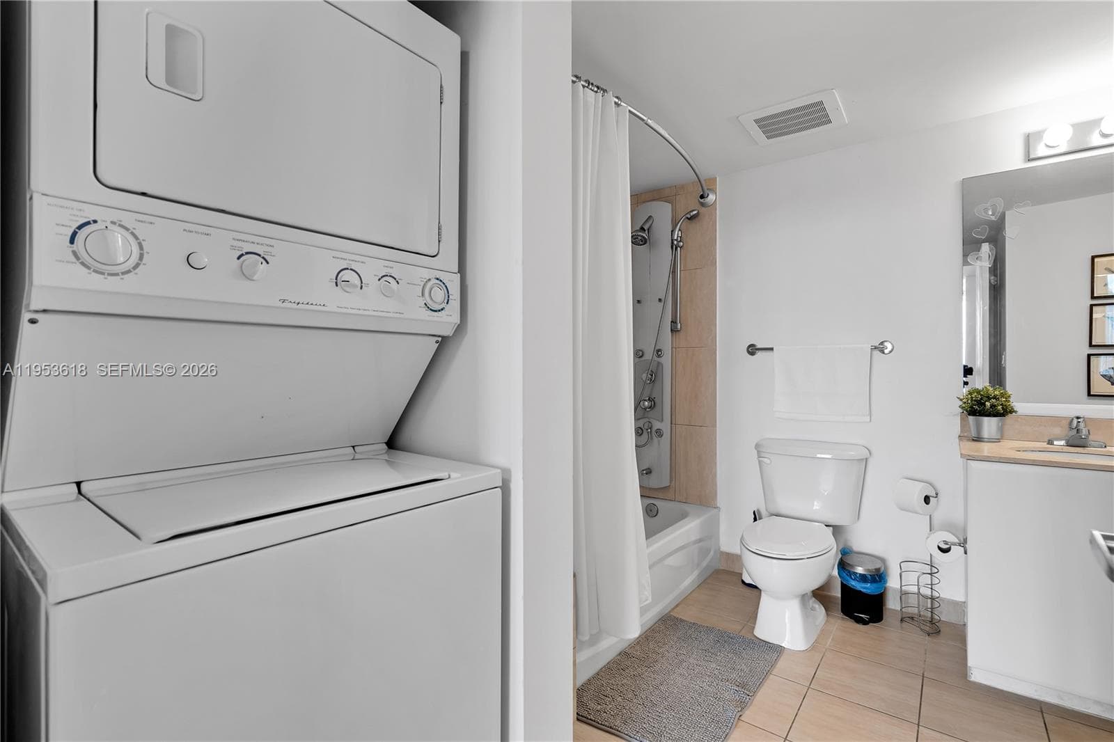 1750 N Bayshore Dr # 5310, Miami FL 33132 — 24