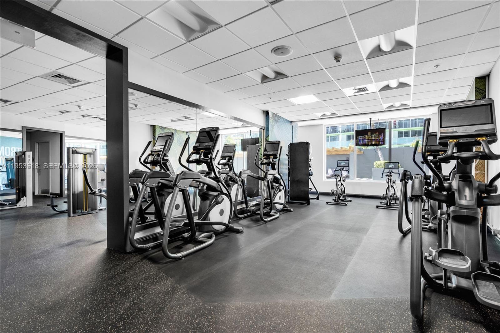 1750 N Bayshore Dr # 5310, Miami FL 33132 — 37