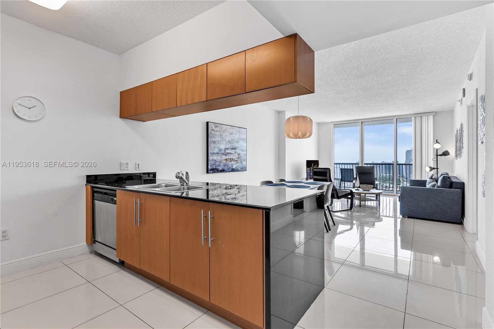 1750 N Bayshore Dr # 5310, Miami FL 33132 — 11