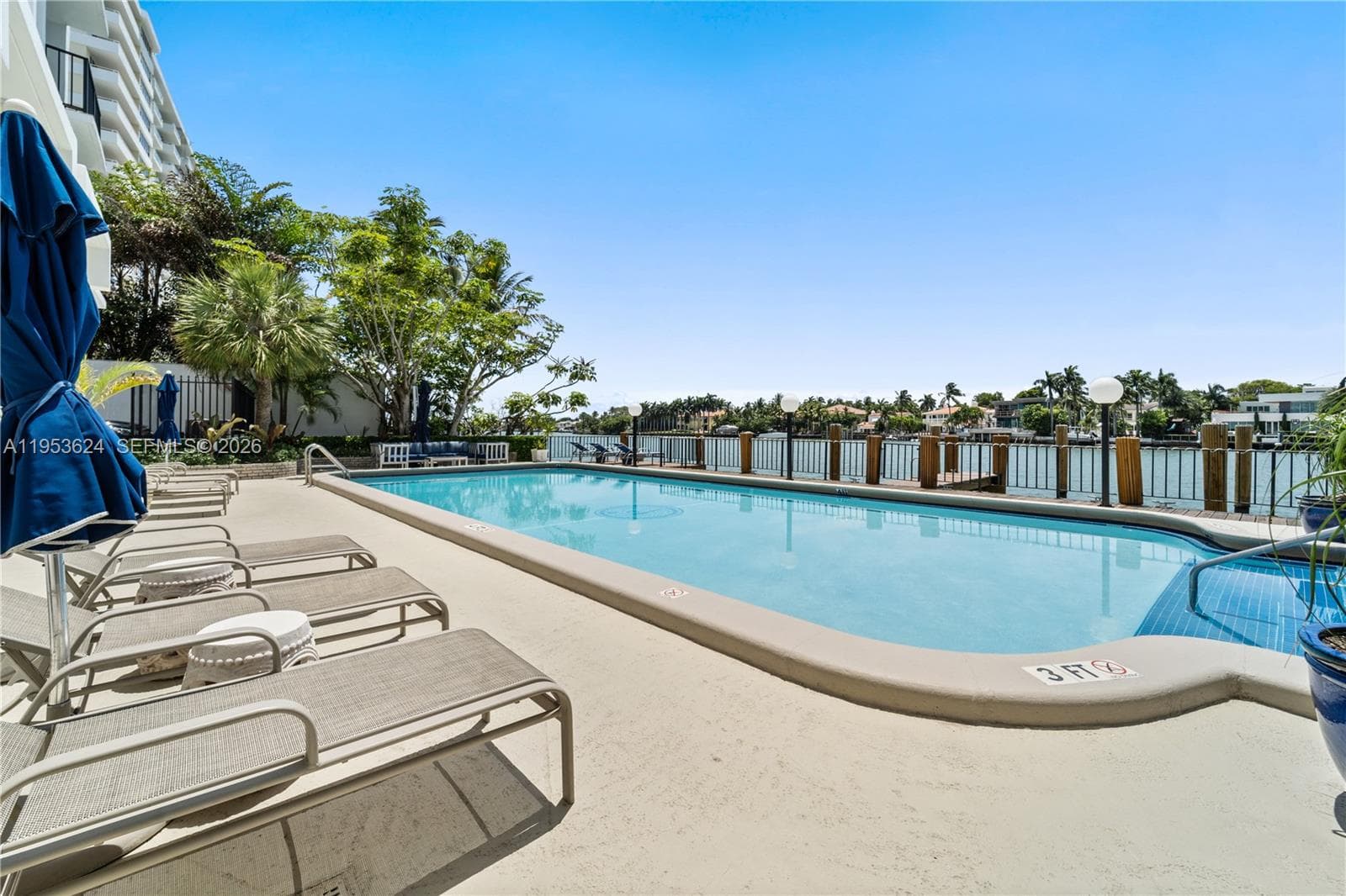 5640 Collins Ave # 4D, Miami Beach FL 33140 — 23
