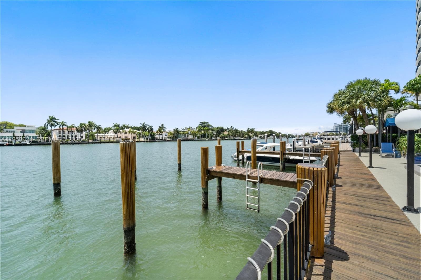 5640 Collins Ave # 4D, Miami Beach FL 33140 — 24