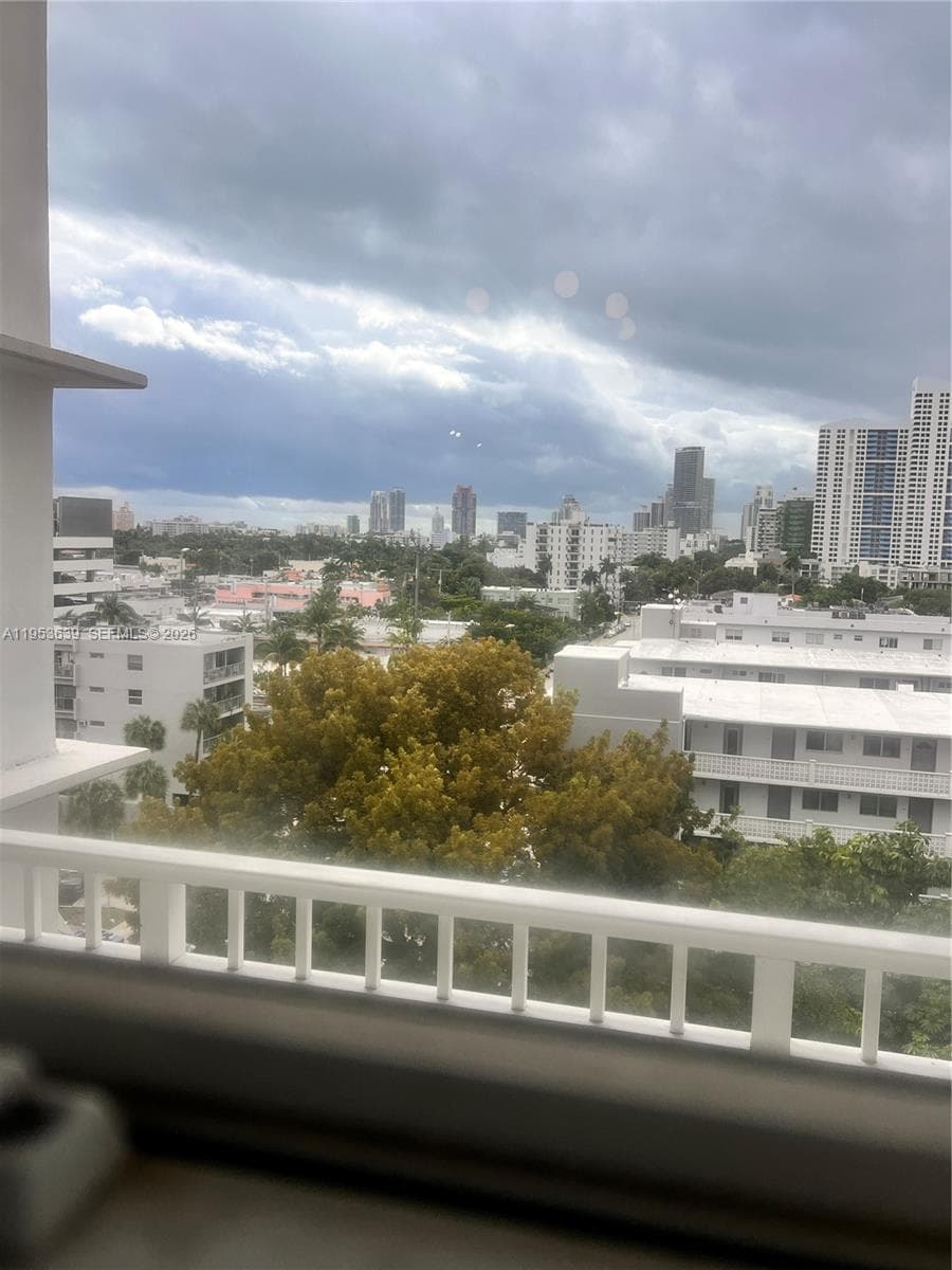 1300 Lincoln Rd # B902, Miami Beach FL 33139 — 16