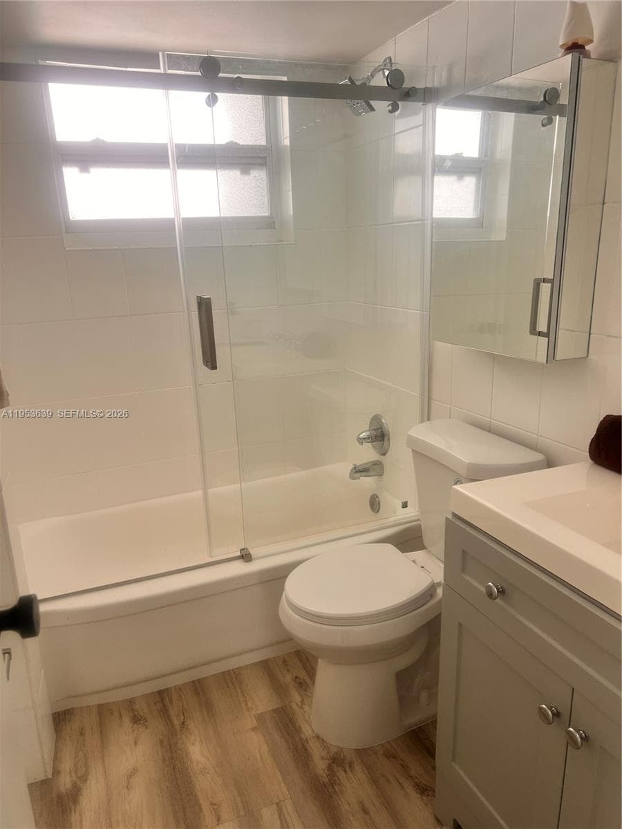 1300 Lincoln Rd # B902, Miami Beach FL 33139 — 12