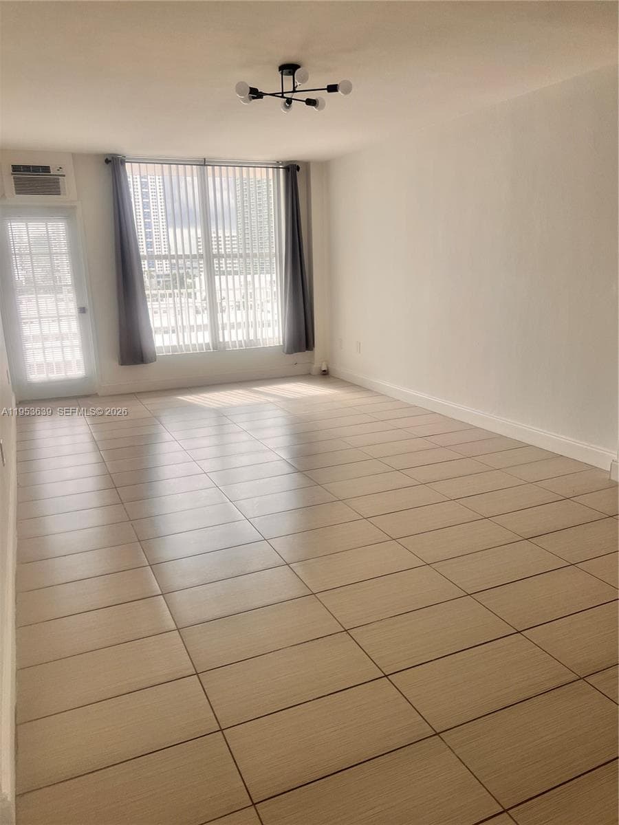 1300 Lincoln Rd # B902, Miami Beach FL 33139 — 4