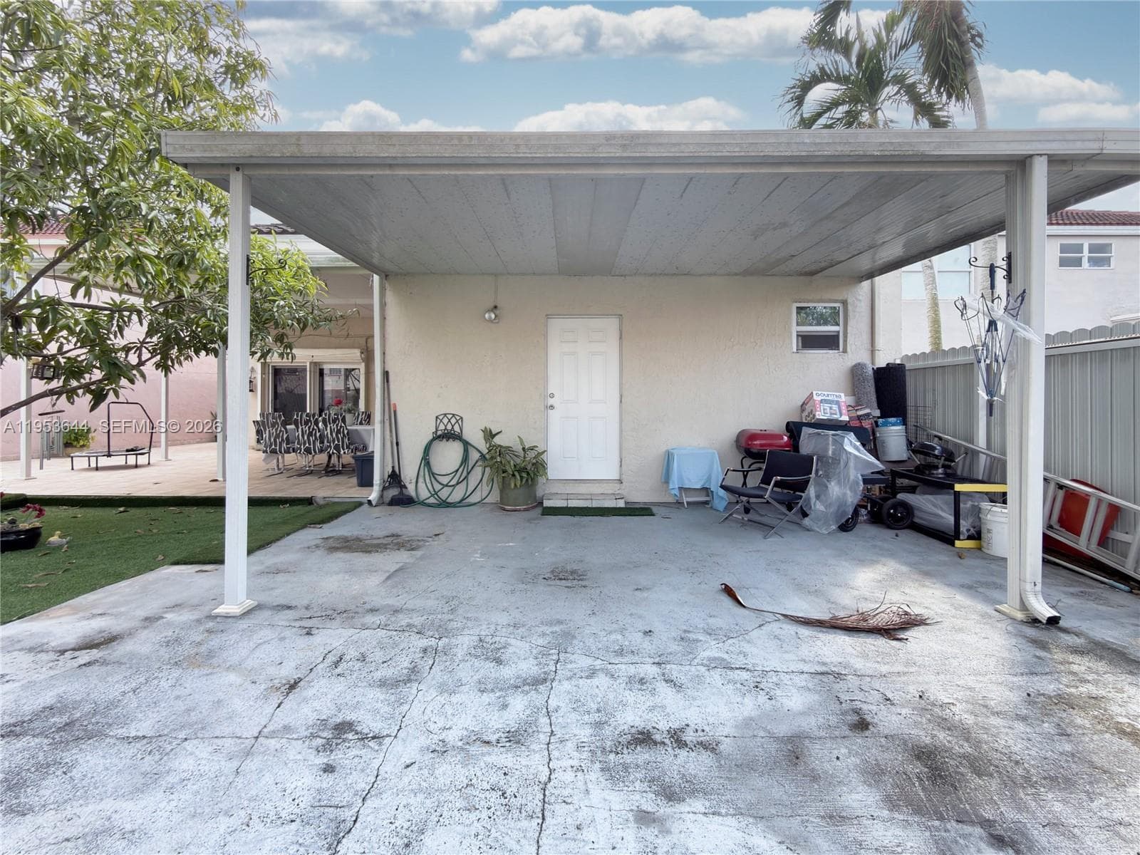 12415 NW 7th St, Miami FL 33182 — 12