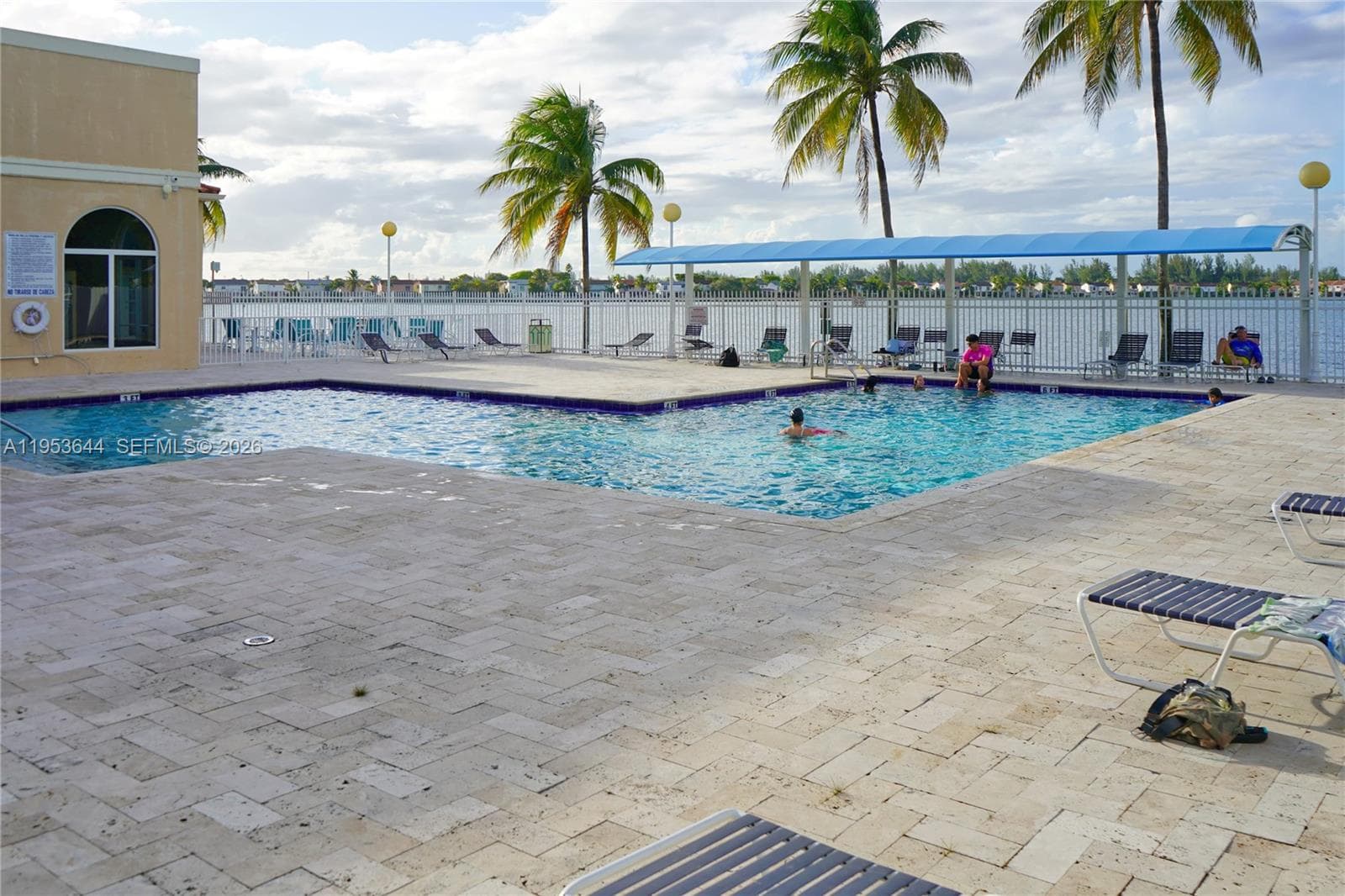 12415 NW 7th St, Miami FL 33182 — 38