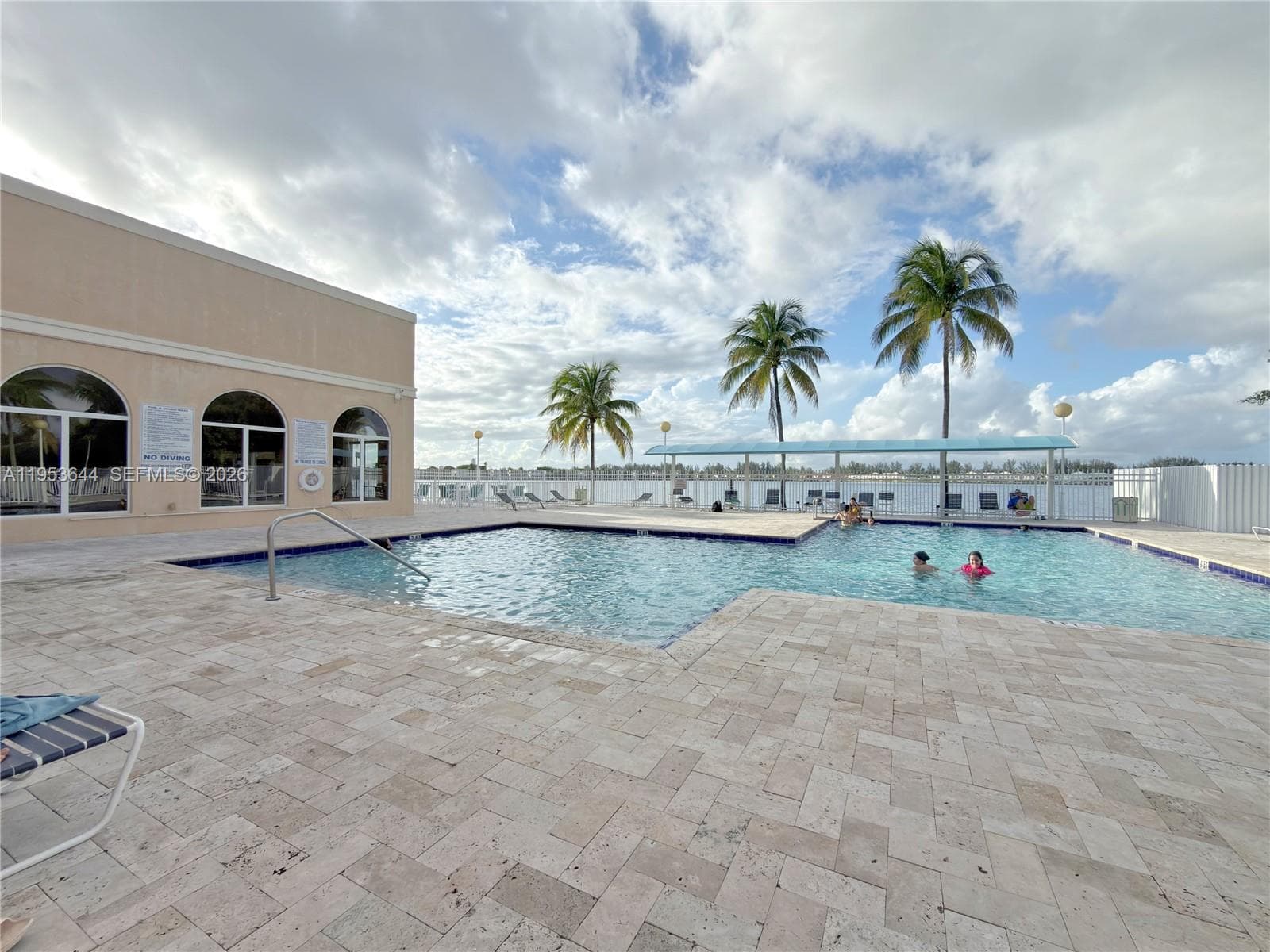 12415 NW 7th St, Miami FL 33182 — 41