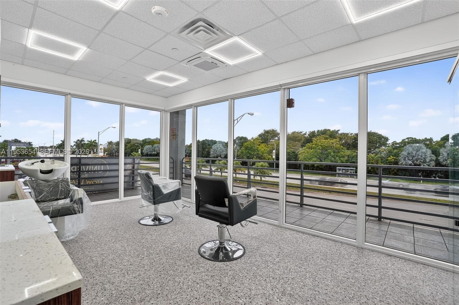 Beauty Salon Suites For Rent NOW Right In Front of FIU Publix Shopping, FL 33174 — 1