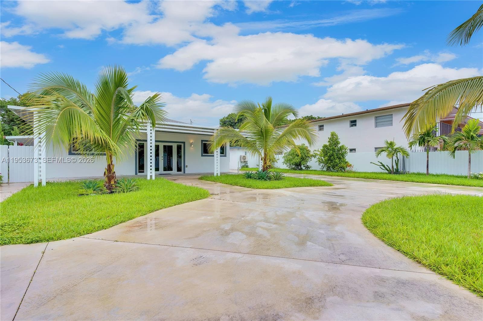 2247 NW 2nd St, Miami FL 33125 — 2
