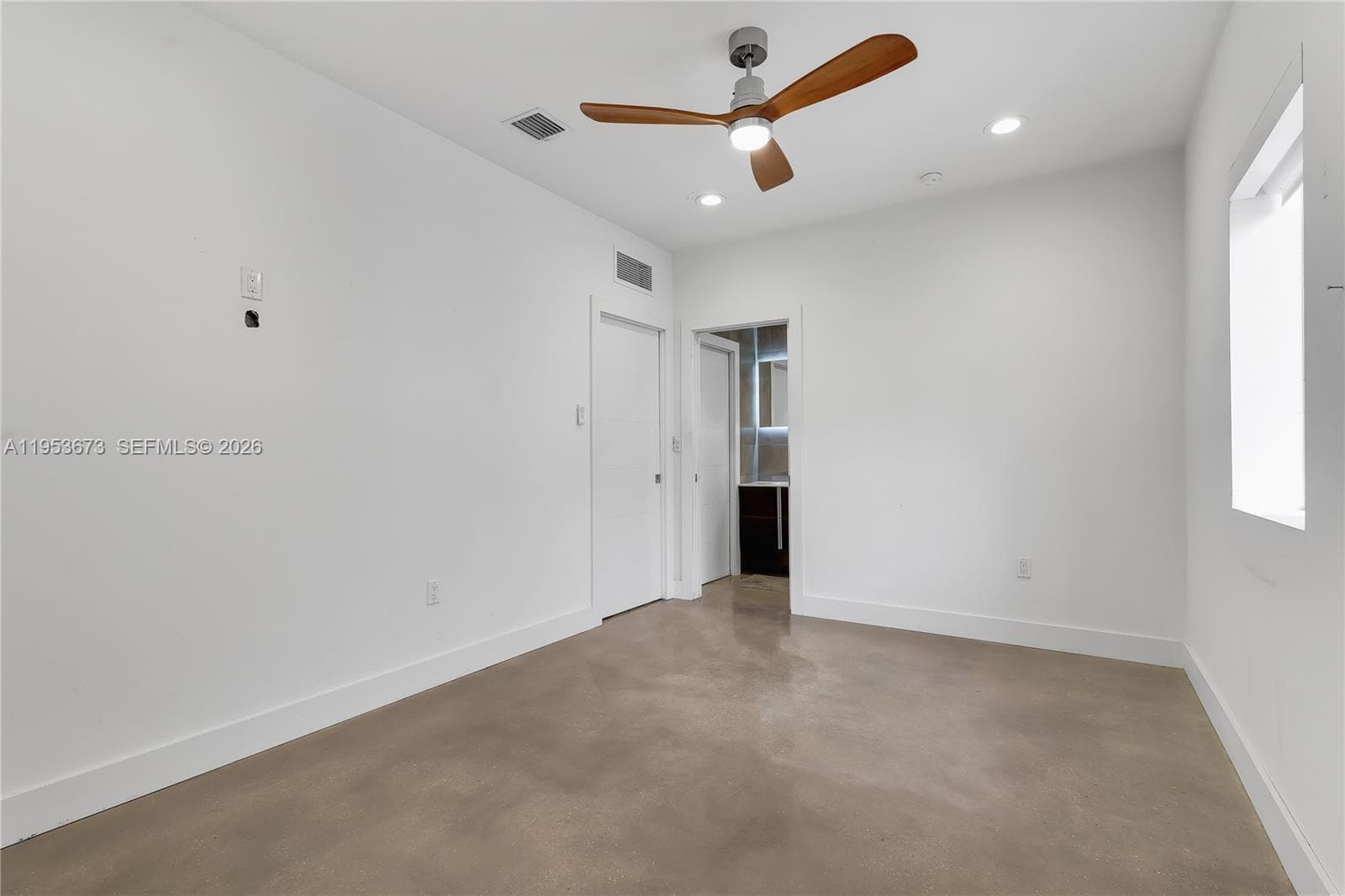 2247 NW 2nd St, Miami FL 33125 — 16