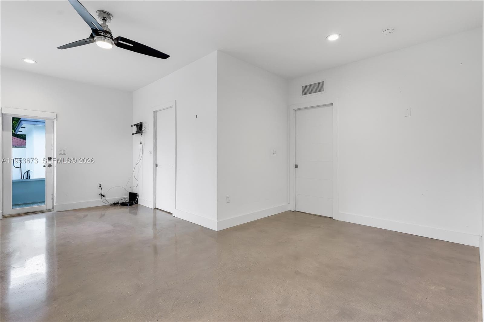 2247 NW 2nd St, Miami FL 33125 — 20