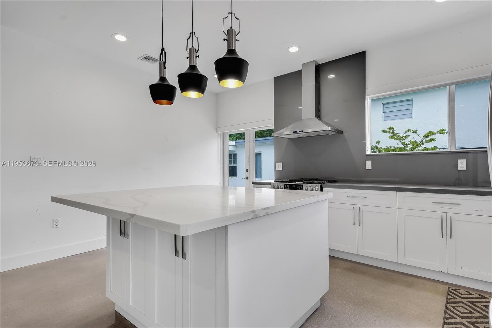 2247 NW 2nd St, Miami FL 33125 — 9
