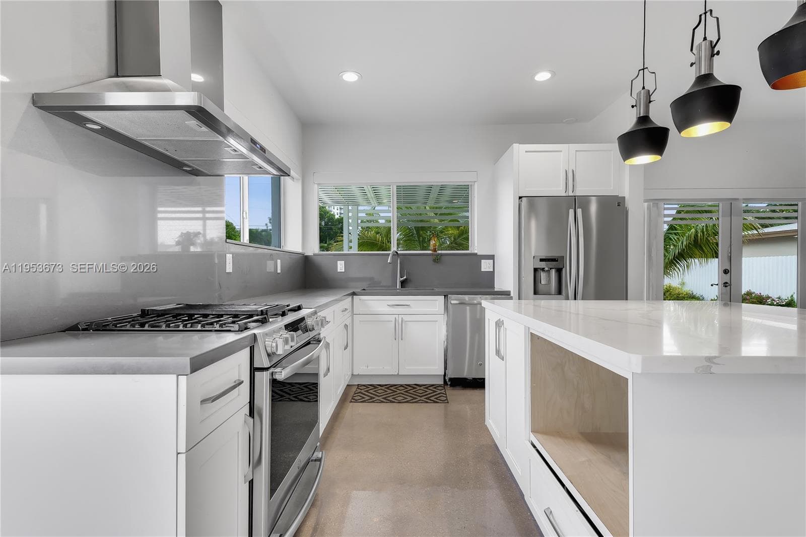 2247 NW 2nd St, Miami FL 33125 — 10